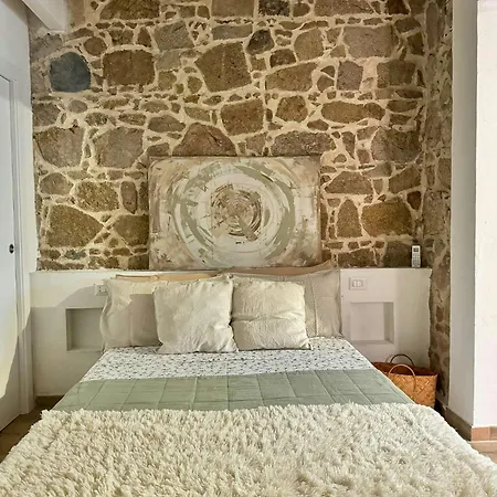 Historic Sheepfold With View In 펜션 *